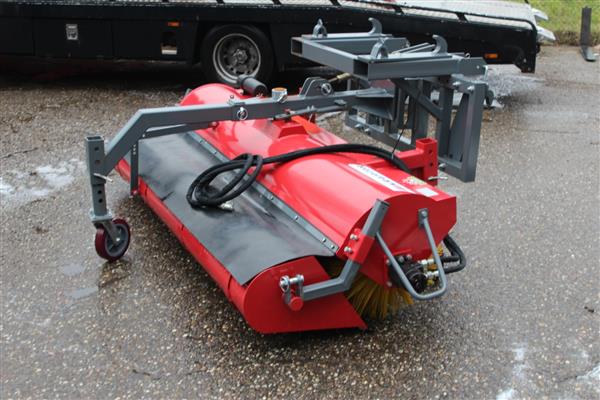 Grote foto kraffter veegmachine 2.00m doe het zelf en verbouw gereedschappen en machines