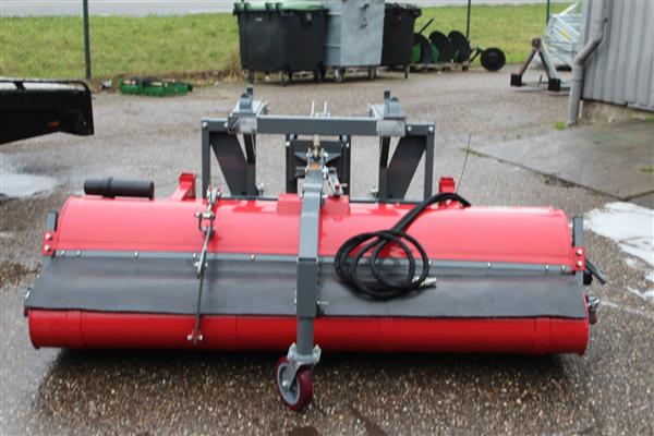 Grote foto kraffter veegmachine 2.00m doe het zelf en verbouw gereedschappen en machines