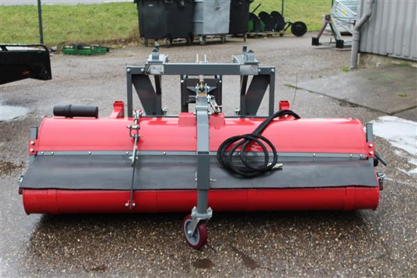 Grote foto kraffter veegmachine 2.00m doe het zelf en verbouw gereedschappen en machines