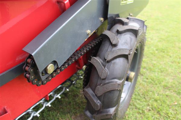 Grote foto mini mestverspreider wielaangedreven agrarisch mechanisatie