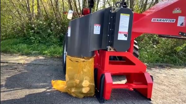 Grote foto kraffter haardhouthakselaar tr110 agrarisch mechanisatie