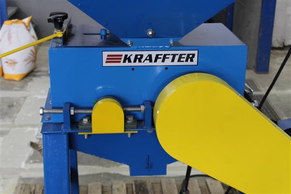Grote foto kraffter graanpletter agrarisch mechanisatie