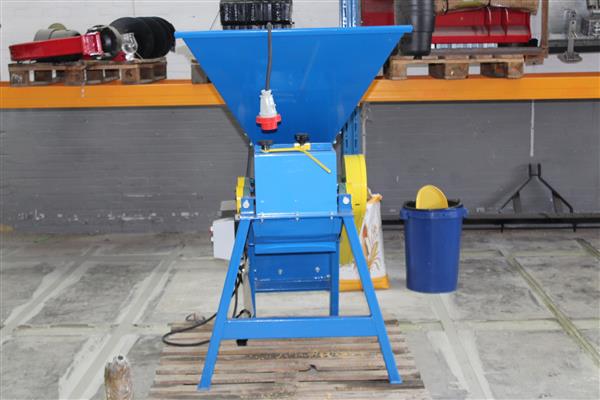 Grote foto kraffter graanpletter agrarisch mechanisatie