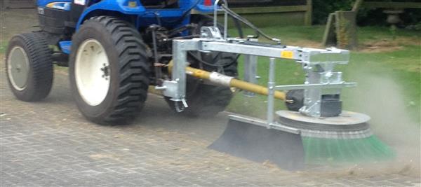 Grote foto aftakas aangedreven onkruidborstel doe het zelf en verbouw gereedschappen en machines