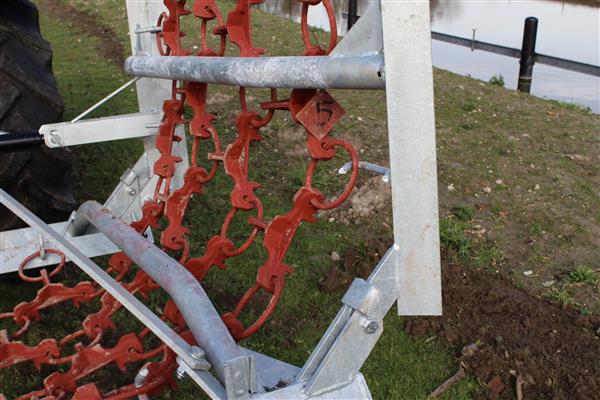 Grote foto weidesleep 8m 4rijen hydraulisch gegalvaniseerd agrarisch mechanisatie