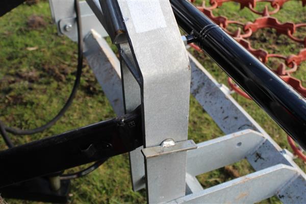 Grote foto weidesleep 8m 4rijen hydraulisch gegalvaniseerd agrarisch mechanisatie