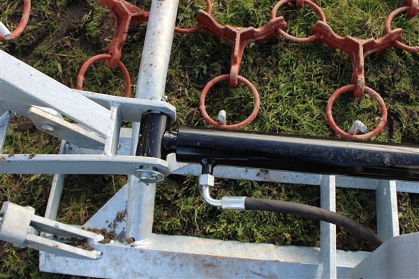 Grote foto weidesleep 8m 4rijen hydraulisch gegalvaniseerd agrarisch mechanisatie