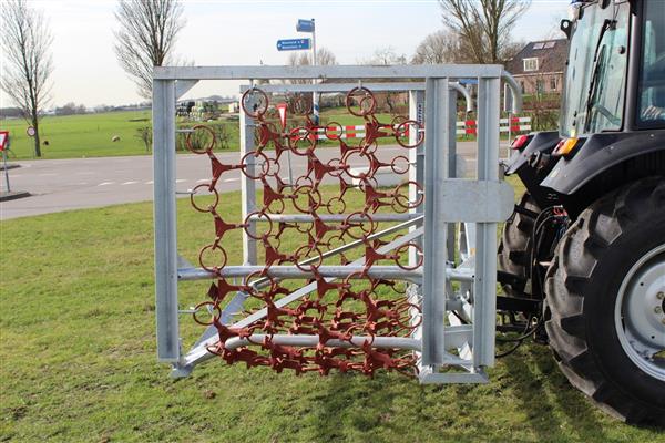 Grote foto weidesleep 8m 4rijen hydraulisch gegalvaniseerd agrarisch mechanisatie