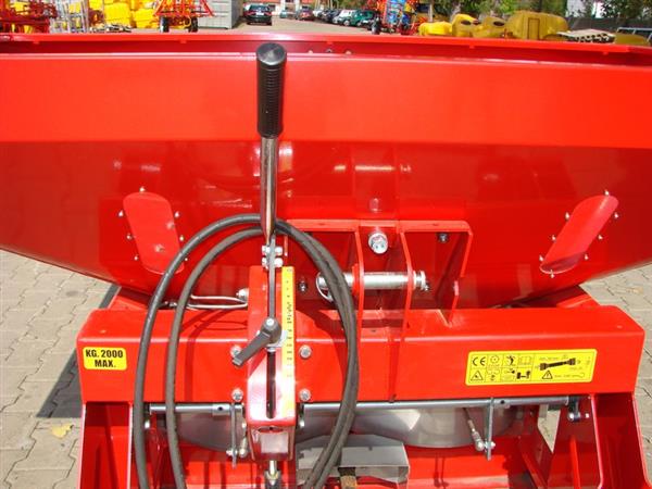 Grote foto kraffter sr1200 kunstmeststrooier agrarisch mechanisatie