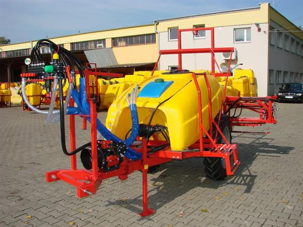 Grote foto kraffter getrokken veldspuit 12 1600 agrarisch mechanisatie
