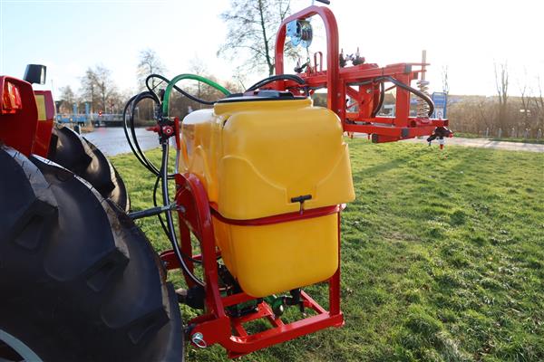 Grote foto kraffter 300 gedragen veldspuit agrarisch mechanisatie
