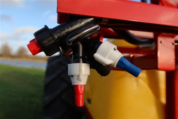Grote foto kraffter veldspuit 6m boom en 200l tank agrarisch mechanisatie