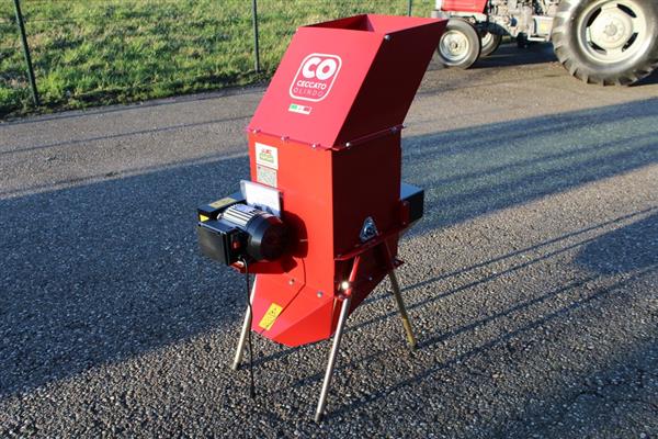 Grote foto ceccato olindo mais dorsmachine 600 kg u 230v agrarisch mechanisatie