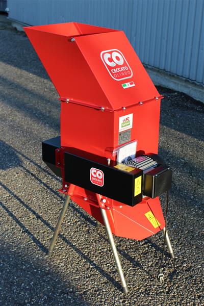 Grote foto ceccato olindo mais dorsmachine 600 kg u 230v agrarisch mechanisatie