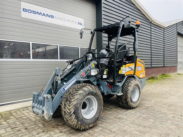 Grote foto giant g2700 hd x tra minishovel kniklader demo agrarisch shovels