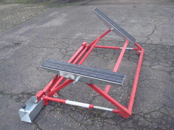 Grote foto mobiele mechanische autolift 1 5t 550mm mw tools auto diversen gereedschap