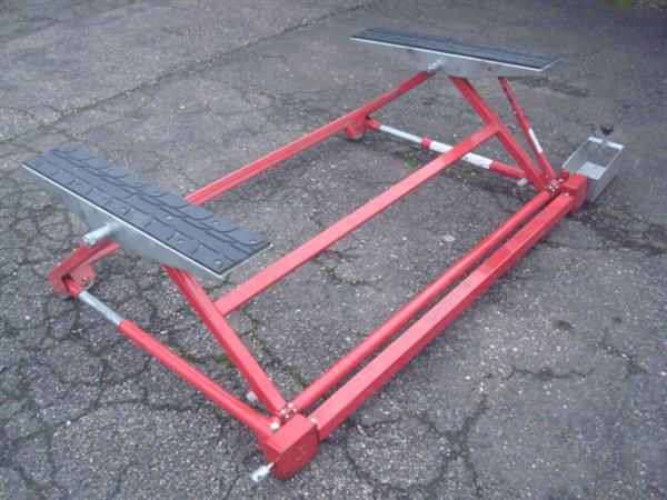 Grote foto mobiele mechanische autolift 1 5t 550mm mw tools auto diversen gereedschap