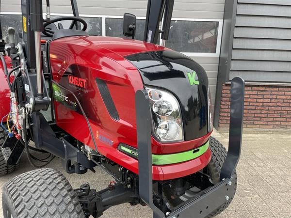 Grote foto knegt 304g2e minitractor electrisch 45pk optie frontlader agrarisch tractoren