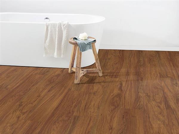 Grote foto watervast laminaat aqua wood 32 bruin eiken 8mm 4v doe het zelf en verbouw tegels