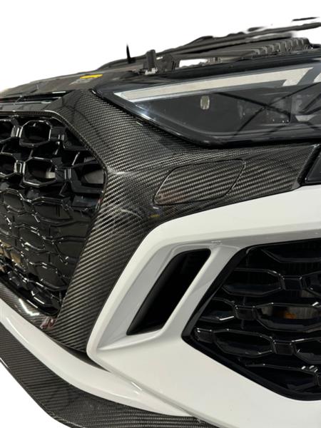 Grote foto dit betreft een audi rs3 8y carbon grill auto onderdelen tuning en styling