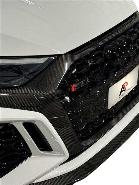 Grote foto dit betreft een audi rs3 8y carbon grill auto onderdelen tuning en styling