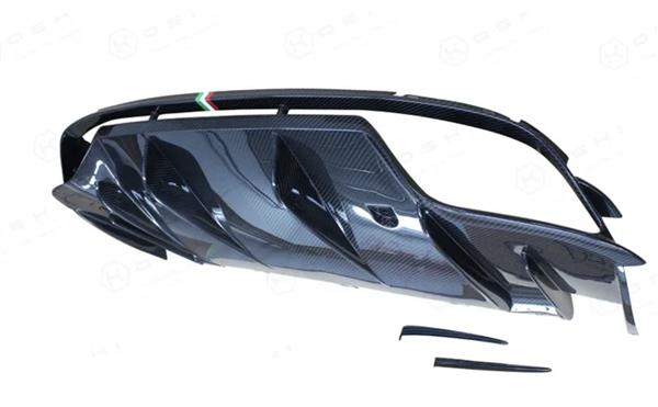 Grote foto alfa romeo giulia qv carbon fiber diffusor achterkant auto onderdelen tuning en styling
