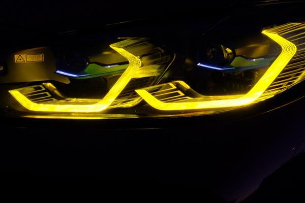 Grote foto bmw g22 g23 g26 4 serie gele drl csl style angel eyes module auto onderdelen tuning en styling
