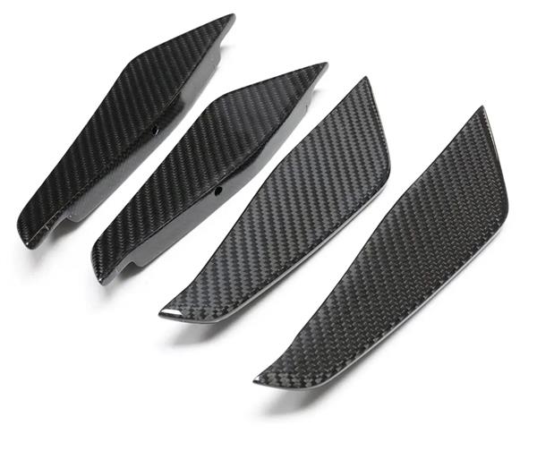 Grote foto dit betreft een bmw g87 m2 carbon canard set auto onderdelen tuning en styling