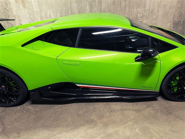 Grote foto lamborghini huracan performante carbon side skirt extensions auto onderdelen tuning en styling