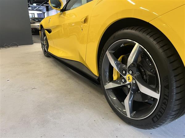 Grote foto ferrari portofino carbon side skirt extensions auto onderdelen tuning en styling