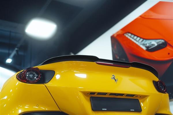 Grote foto ferrari portofino carbon kofferbak spoiler lip auto onderdelen tuning en styling