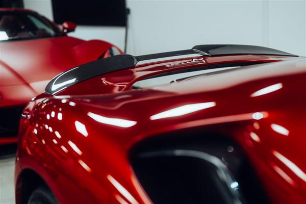 Grote foto ferrari sf90 carbok kofferbak klep spoiler auto onderdelen tuning en styling