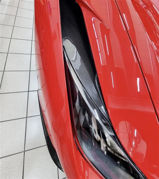 Grote foto ferrari f8 tributo carbon koplamp louvre luchthapper zijscherm auto onderdelen tuning en styling