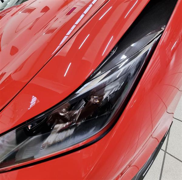 Grote foto ferrari f8 tributo carbon koplamp louvre luchthapper zijscherm auto onderdelen tuning en styling