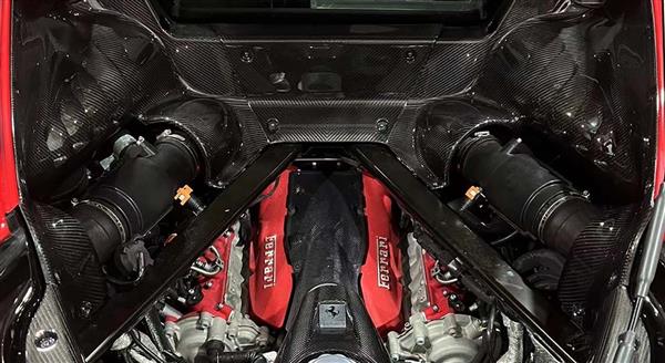 Grote foto ferrari sf90 stradale spider carbon motorruimte set auto onderdelen tuning en styling