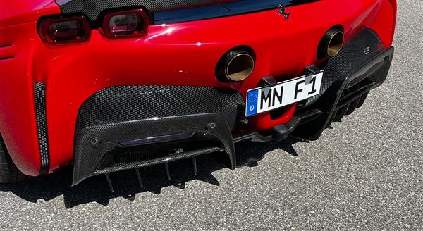 Grote foto ferrari sf90 stradale spider carbon diffuser auto onderdelen tuning en styling
