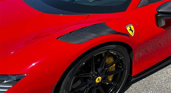 Grote foto ferrari sf90 stradale spider carbon louvres voorschermen auto onderdelen tuning en styling