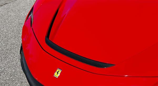 Grote foto ferrari sf90 stradale spider carbon voorklep kofferbak inlay cover auto onderdelen tuning en styling