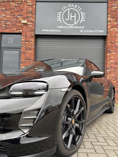 Grote foto porsche taycan carbon voorbumper inlay auto onderdelen tuning en styling