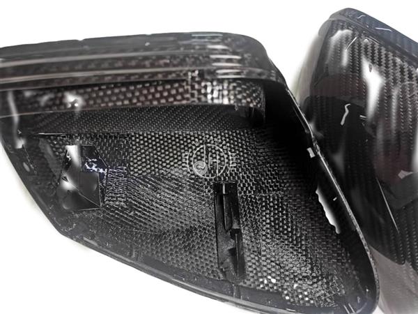 Grote foto porsche taycan carbon spiegelkappen auto onderdelen tuning en styling