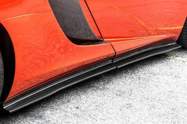 Grote foto mclaren mp4 12c carbon side skirt extensions auto onderdelen tuning en styling