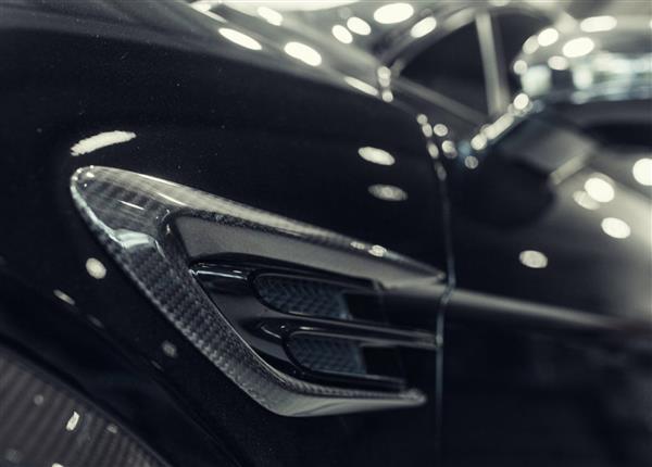 Grote foto bentley bentayga carbon zijscherm logo auto onderdelen tuning en styling