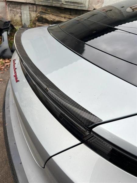 Grote foto porsche taycan carbon kofferbak spoiler lip auto onderdelen tuning en styling