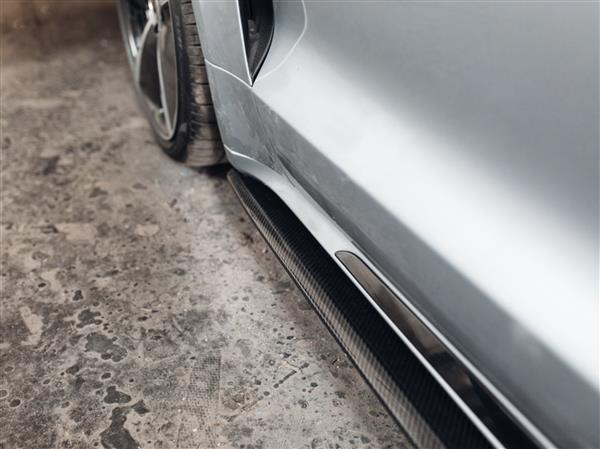 Grote foto porsche taycan turbo s carbon side skirt extensions auto onderdelen tuning en styling