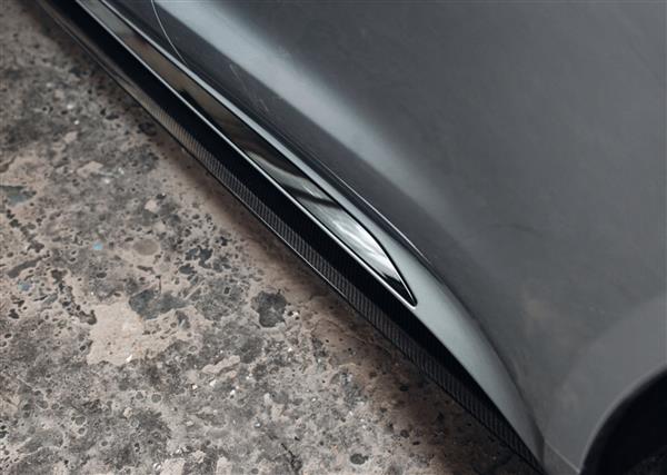 Grote foto porsche taycan turbo s carbon side skirt extensions auto onderdelen tuning en styling