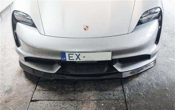 Grote foto porsche taycan turbo s carbon voorlip splitter auto onderdelen tuning en styling