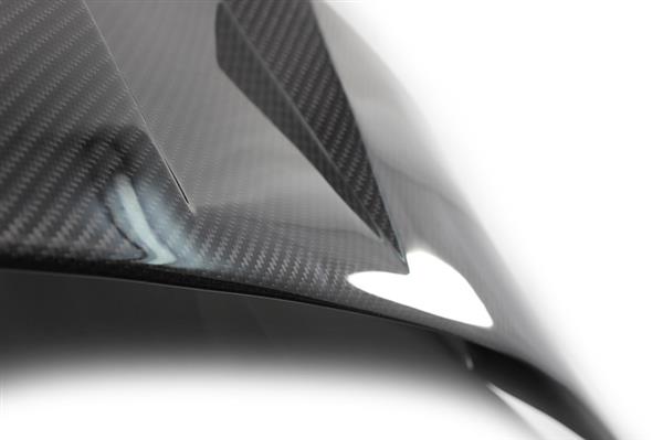 Grote foto fiat abarth 500 595 carbon fiber agressieve achter spoiler auto onderdelen tuning en styling