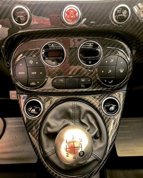 Grote foto fiat abarth 595 2016 carbon fiber versnellingspookframe cover auto onderdelen tuning en styling