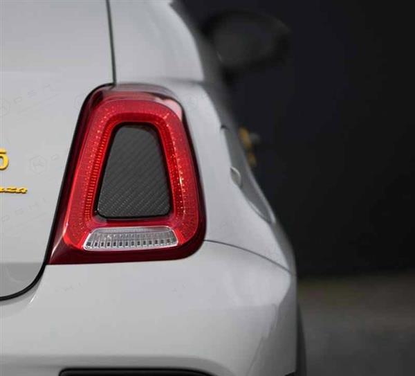 Grote foto fiat abarth 595 2016 carbon fiber middenstuk achterlamp trim cover auto onderdelen tuning en styling
