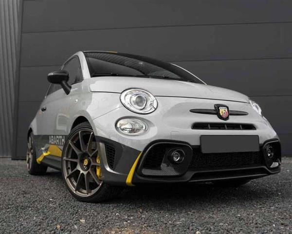 Grote foto fiat abarth 595 2016 carbon fiber mistlamp cover auto onderdelen tuning en styling
